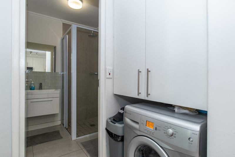 2 Bedroom Property for Sale in Kenilworth Western Cape